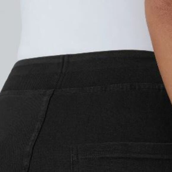 Halara Flex Mid Rise Multiple Pockets Straight Leg Stretchy Knit Cargo Jeans NWT - Picture 3 of 5